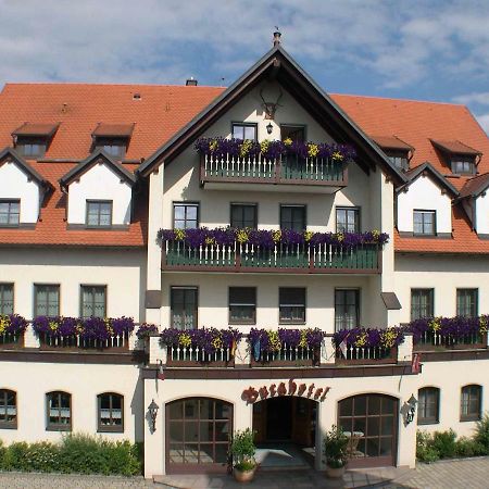 Goldener Hirsch Hotel Burgthann Exterior photo
